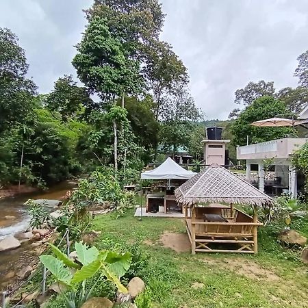 Dango1881Muslim Riverstay Padang Rengas Extérieur photo