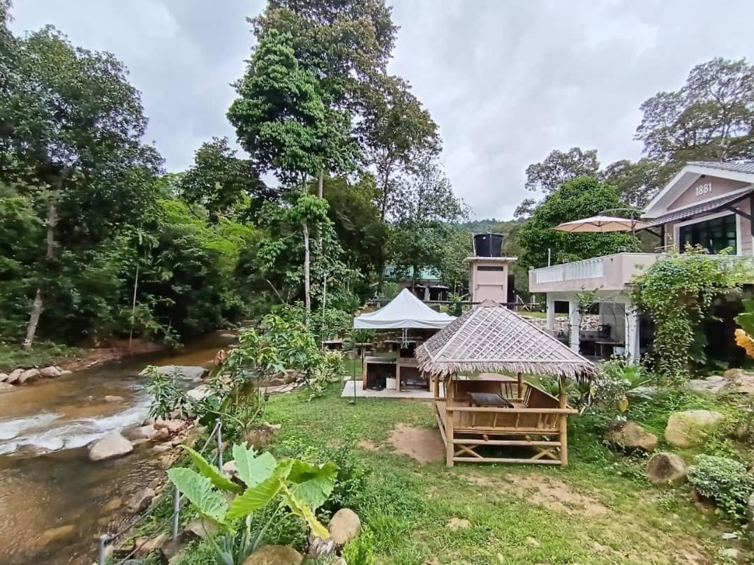 Dango1881Muslim Riverstay Padang Rengas Extérieur photo